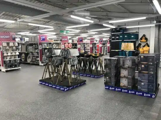 B&M 