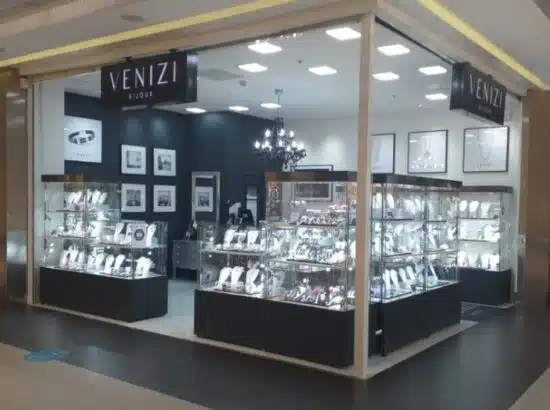 Venizi (C.C Avant Cap) 